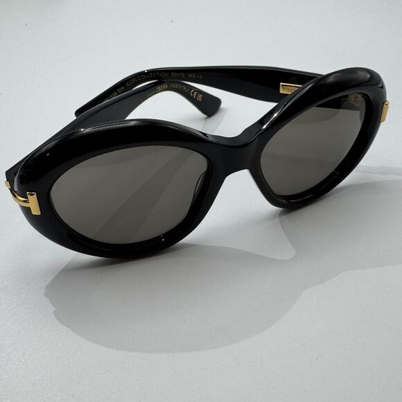 Tom Ford Sunglasses Icon TF1328 01A Black Oval Frame Gray Lens 55-18-140 main image 4